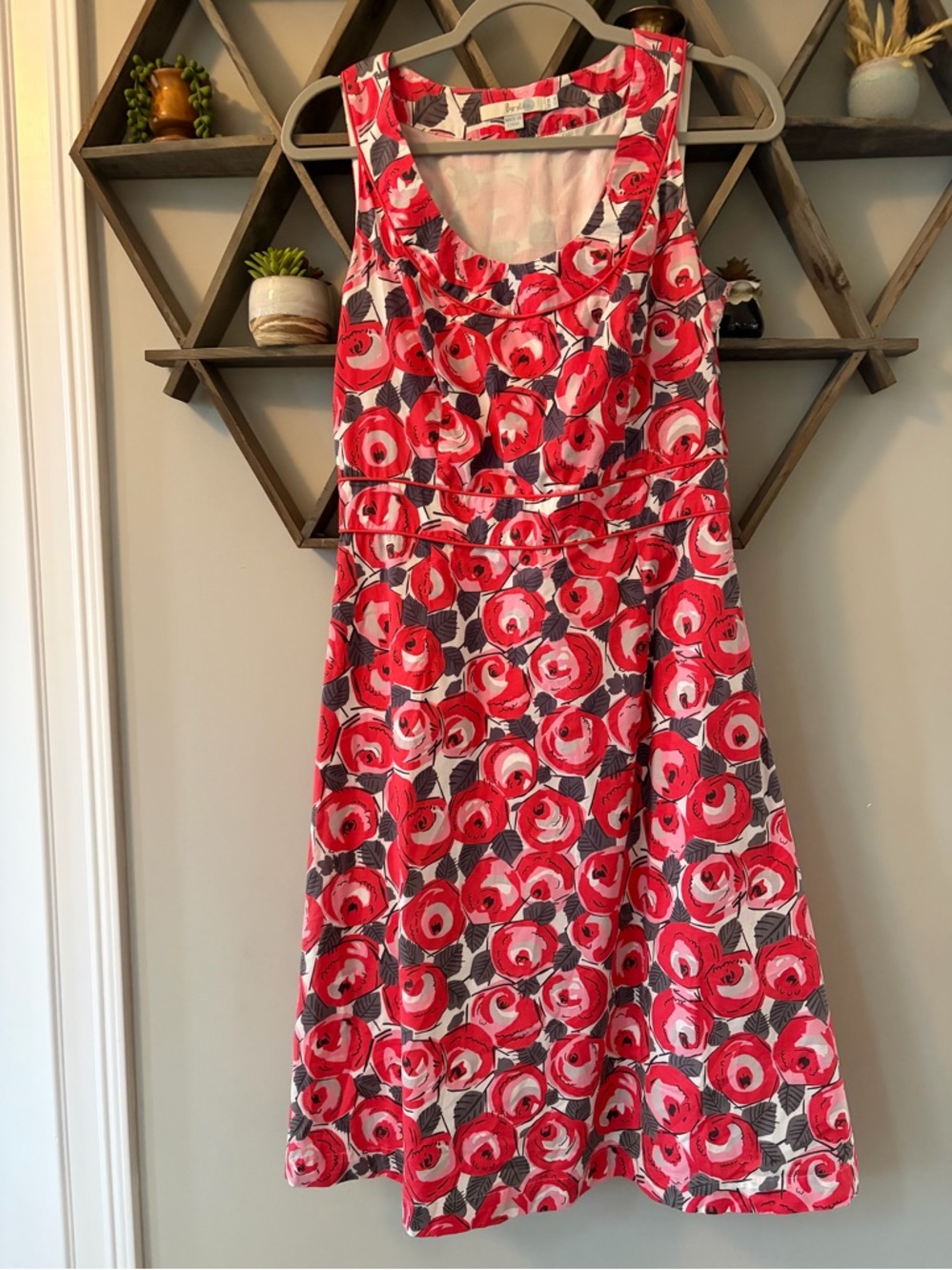Boden sleeveless floral A-line dress. Size 6L.
